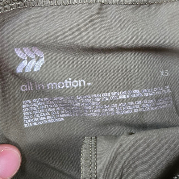 All in Motion Olive Green High Waisted 4in Active UPF 50+ Running Shorts Size XS - Picture 3 of 12